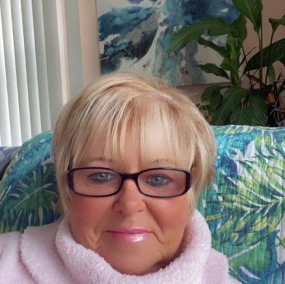 Meet your Posher, Lori